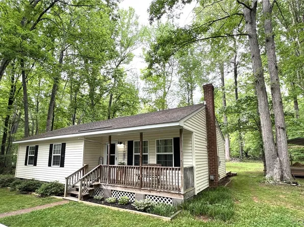 2940 Lake Louise Dr, Powhatan, VA 23139