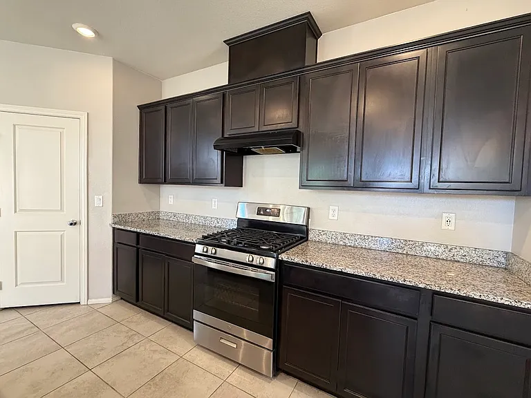 7757 Alder Landing St — Photo 5