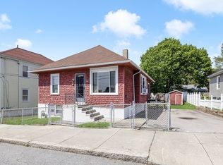 402 Woodman St, Fall River, MA 02724
