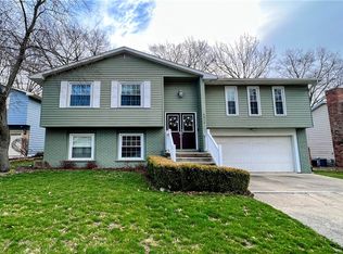 4616 Lawson Dr, Decatur, IL 62526