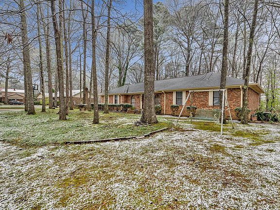 4th image of 2001 Pawnee Cir