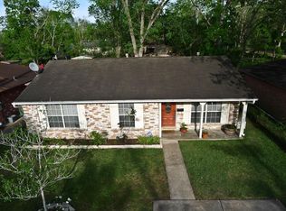 2143 N San Antonio Ave, Pearland, TX 77581