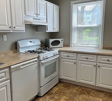 Bright Kitchen