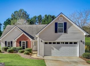 6069 Devonshire Dr, Flowery Branch, GA 30542