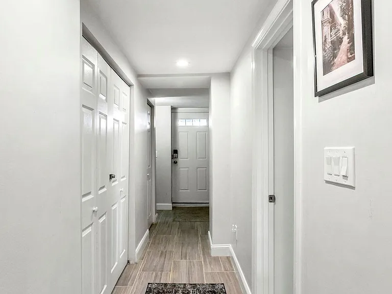 318 Todd Pl NE — Photo 31