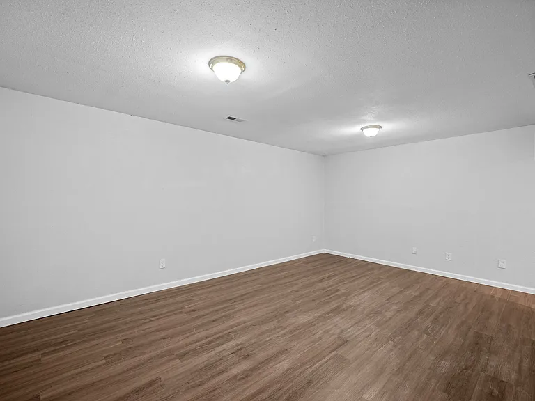412 E Piper Glen Ct — Photo 11