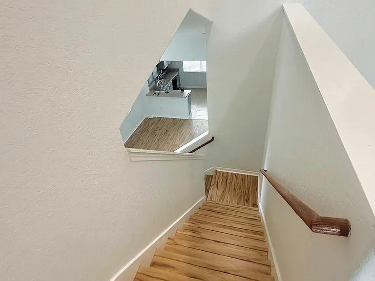 3910 Silverlake Way — Photo 14