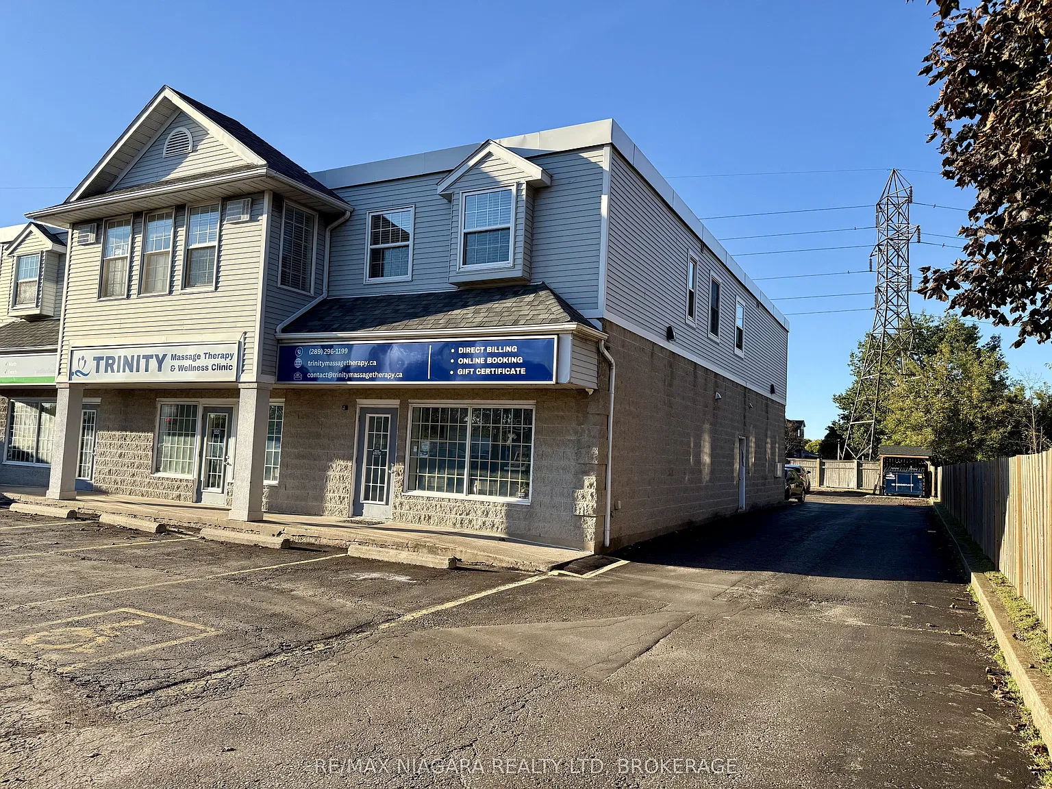 6837 Thorold Stone Rd — Photo 2