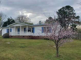 103 Grove Creek Dr, Westminster, SC 29693