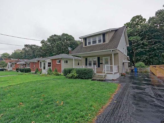 3rd image of 55 Holmes Ct