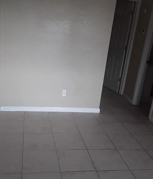 3638 E Monte Vista Dr #6 — Photo 5