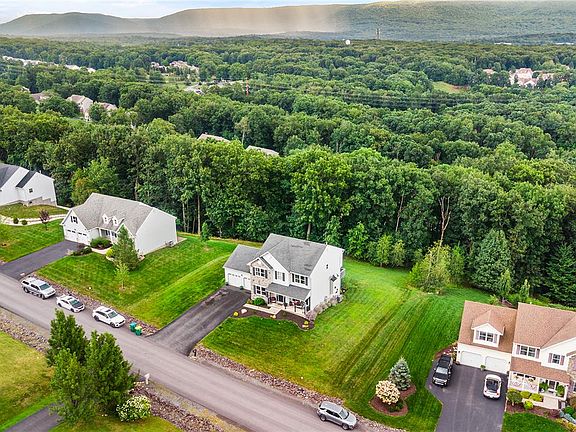 2nd image of 487 Long Run Rd