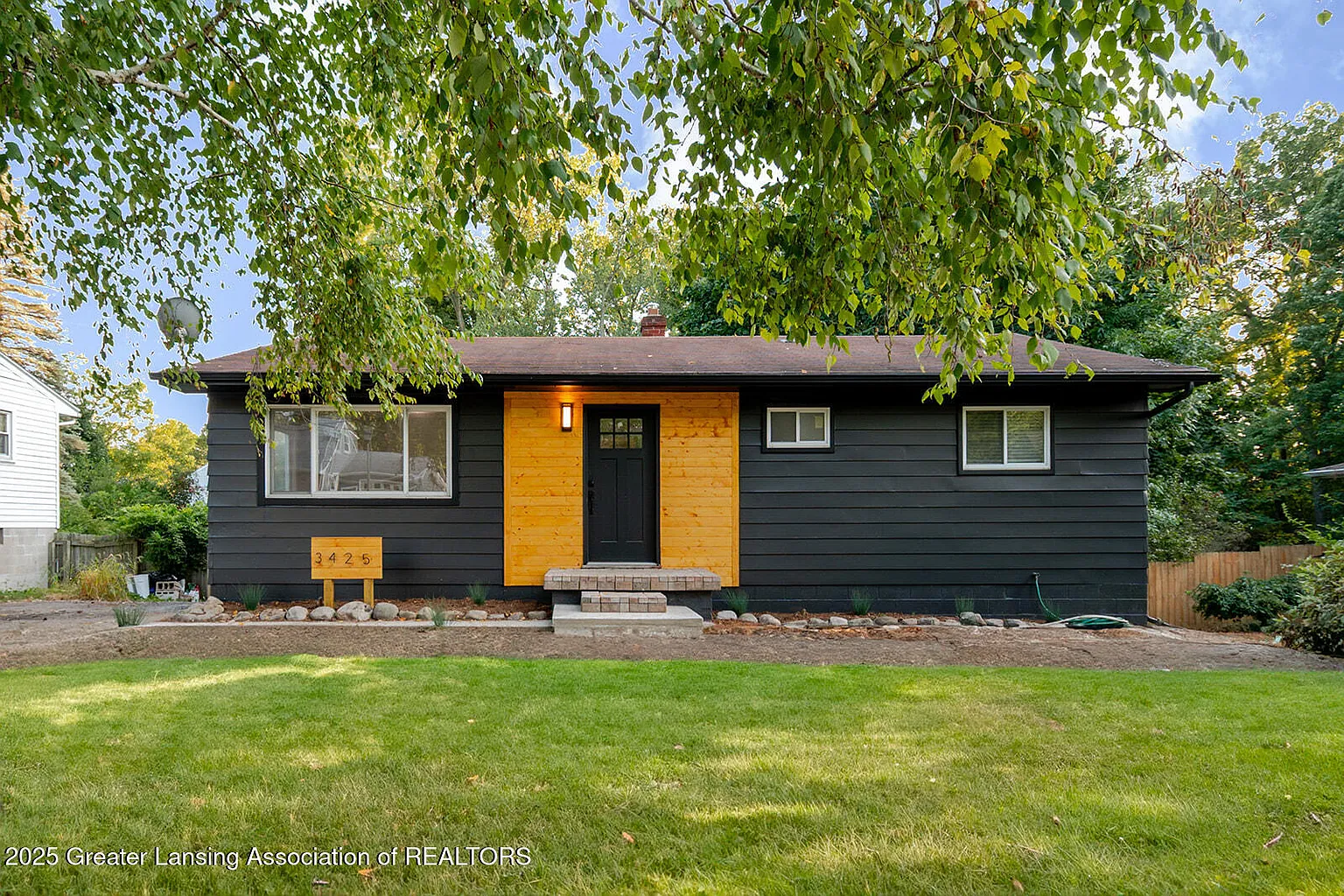 3425 Cooley Dr photo 1