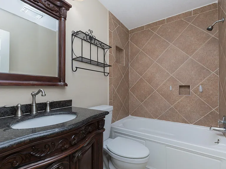 4106 Kitchen Hill Ln — Photo 23