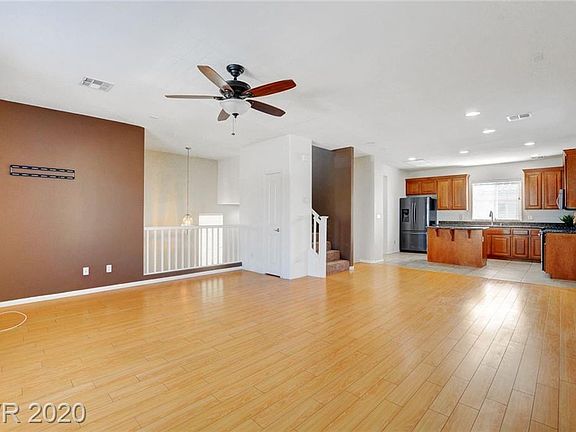 4th image of 9872 Black Mulberry St