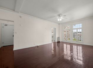 The Piccadilly, Los Angeles, CA 90005