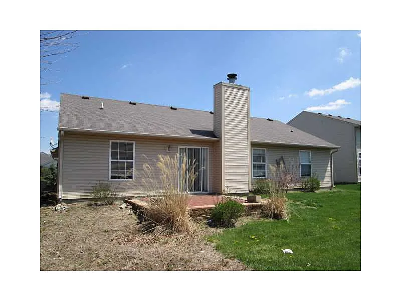 404 Leffler Dr photo 1