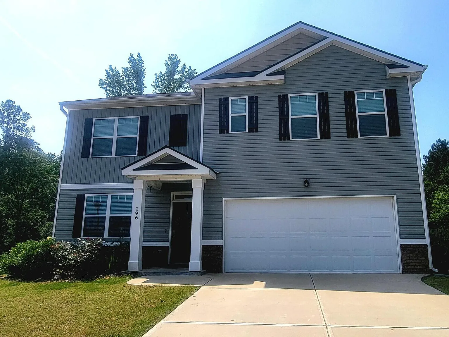 5 bed, 3.0 bath, 2535 sqft, $2,350 — Photo 1