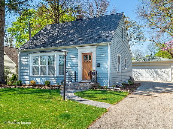 2nd image of 1603 E Liberty Dr