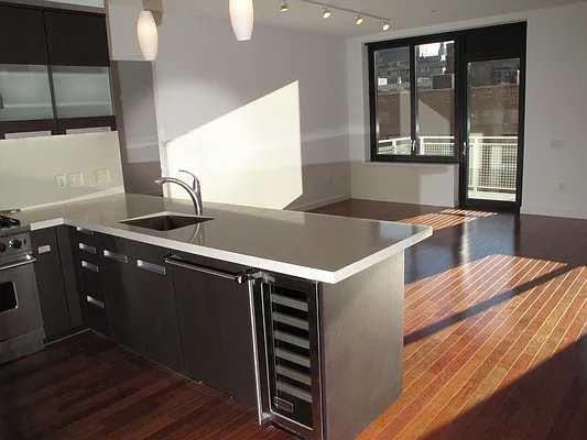 Sold by CMB Realty, LLC | media 15