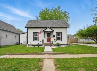 714 E Robinson St, Knoxville, IA 50138