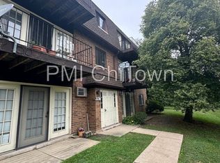 2276 Century Point Ln APT B, Glendale Heights, IL 60139