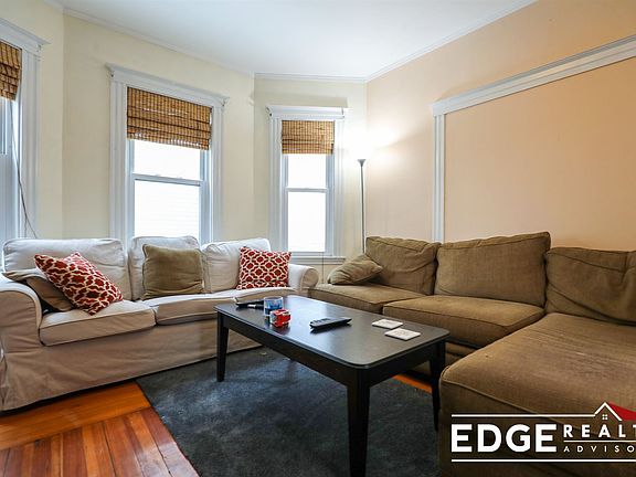 internal_unit_photo_1.8125