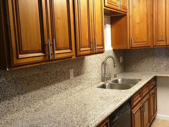 2nd image of 2652 Kentworth Way