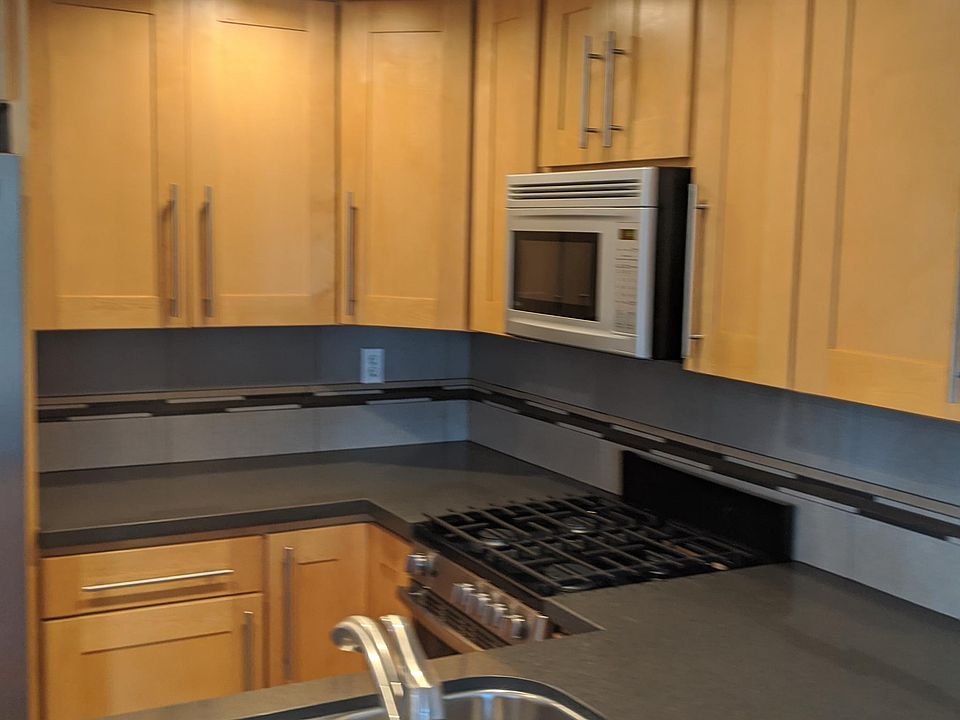 1st image of 1953 Wellington Ln