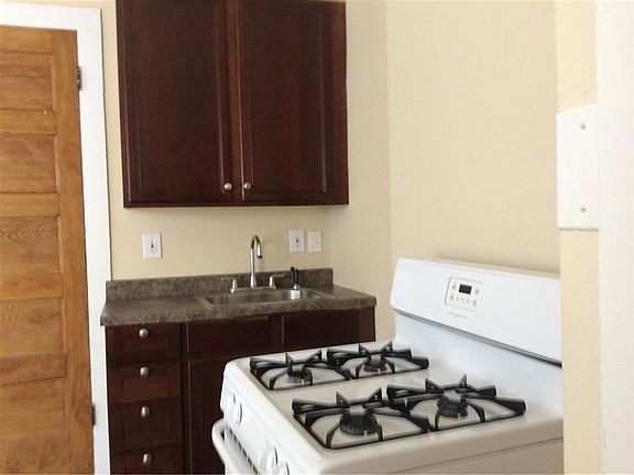 4th image of 941A Picheloup Pl #A