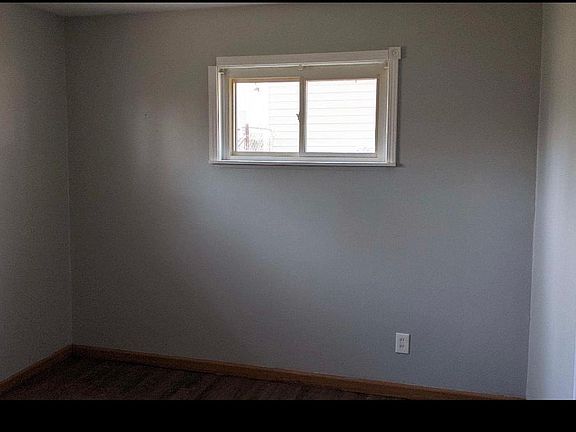 3rd image of 9504 Stansberry Ave