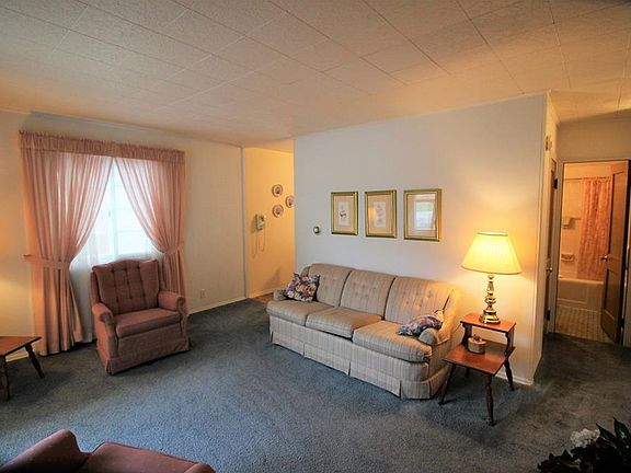 4th image of 311 W Maple Ave
