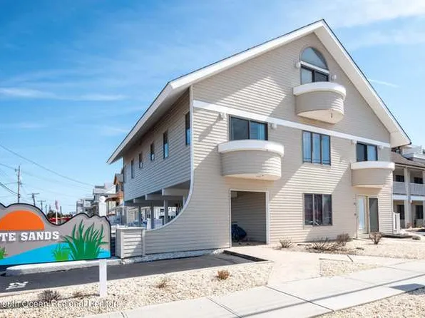 2201 SE Central Ave APT 201, Seaside Park, NJ 08752