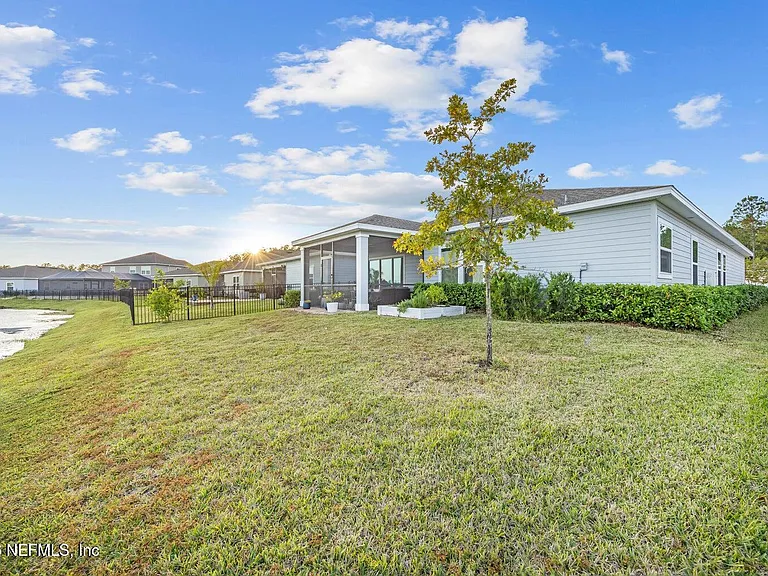 1780 Amberly Dr — Photo 46