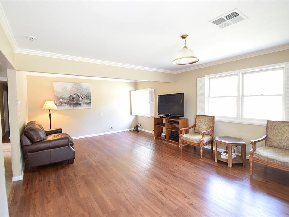 1st image of 1419 Tiffany Cir