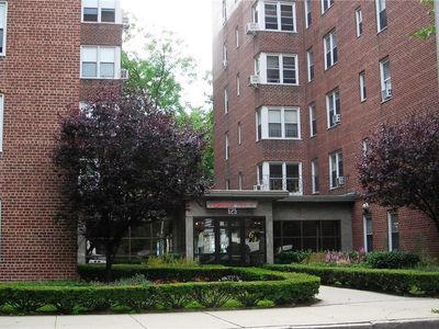 625 Gramatan Avenue #2M, Mount Vernon, NY, 10552