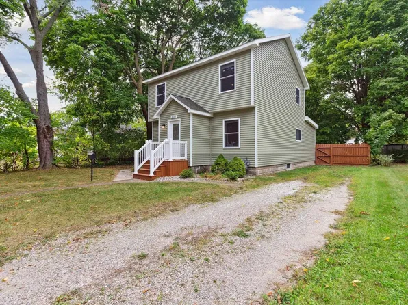 1020 S Arnold St, Mount Pleasant, MI 48858