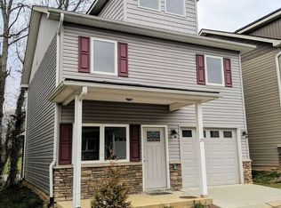 25 English Ivy Rd, Asheville, NC 28806