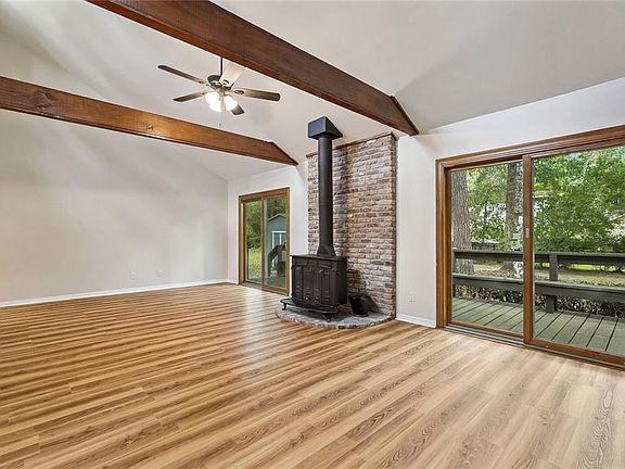 5th image of 519 W 7th Ave