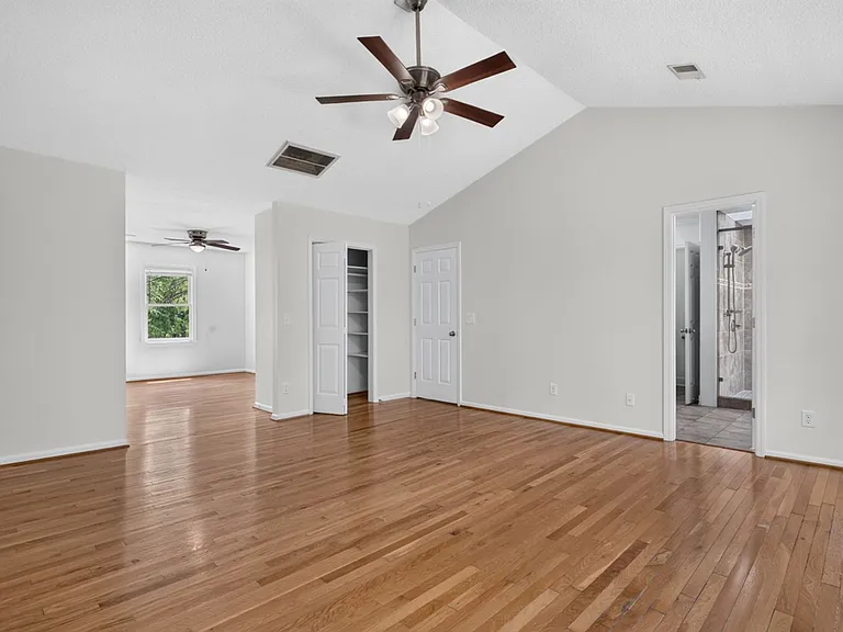 2027 Riding Ridge Rd — Photo 28