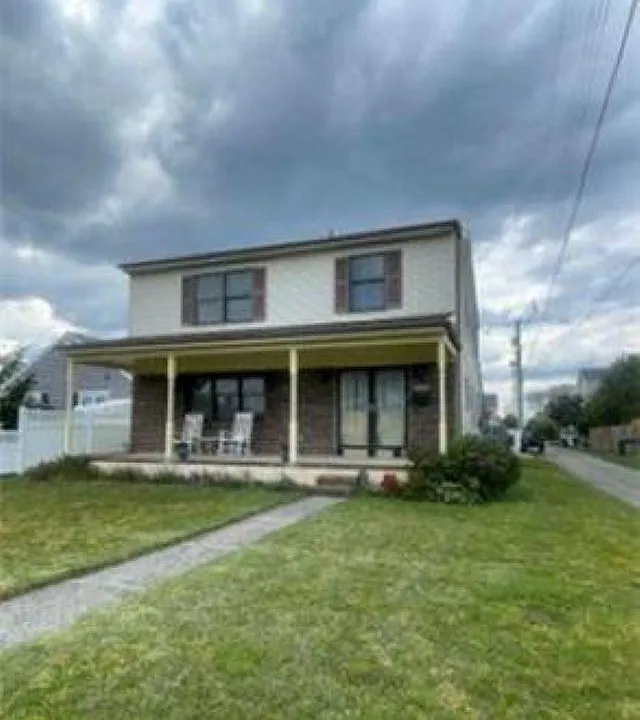 2105 W Brigantine Ave