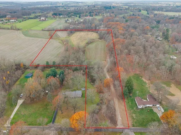 Deerford Ave SW, Massillon, OH 44647