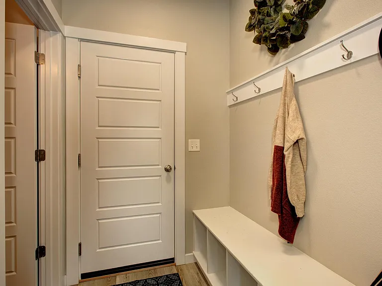 254 S Riggs Spring Ave — Photo 7