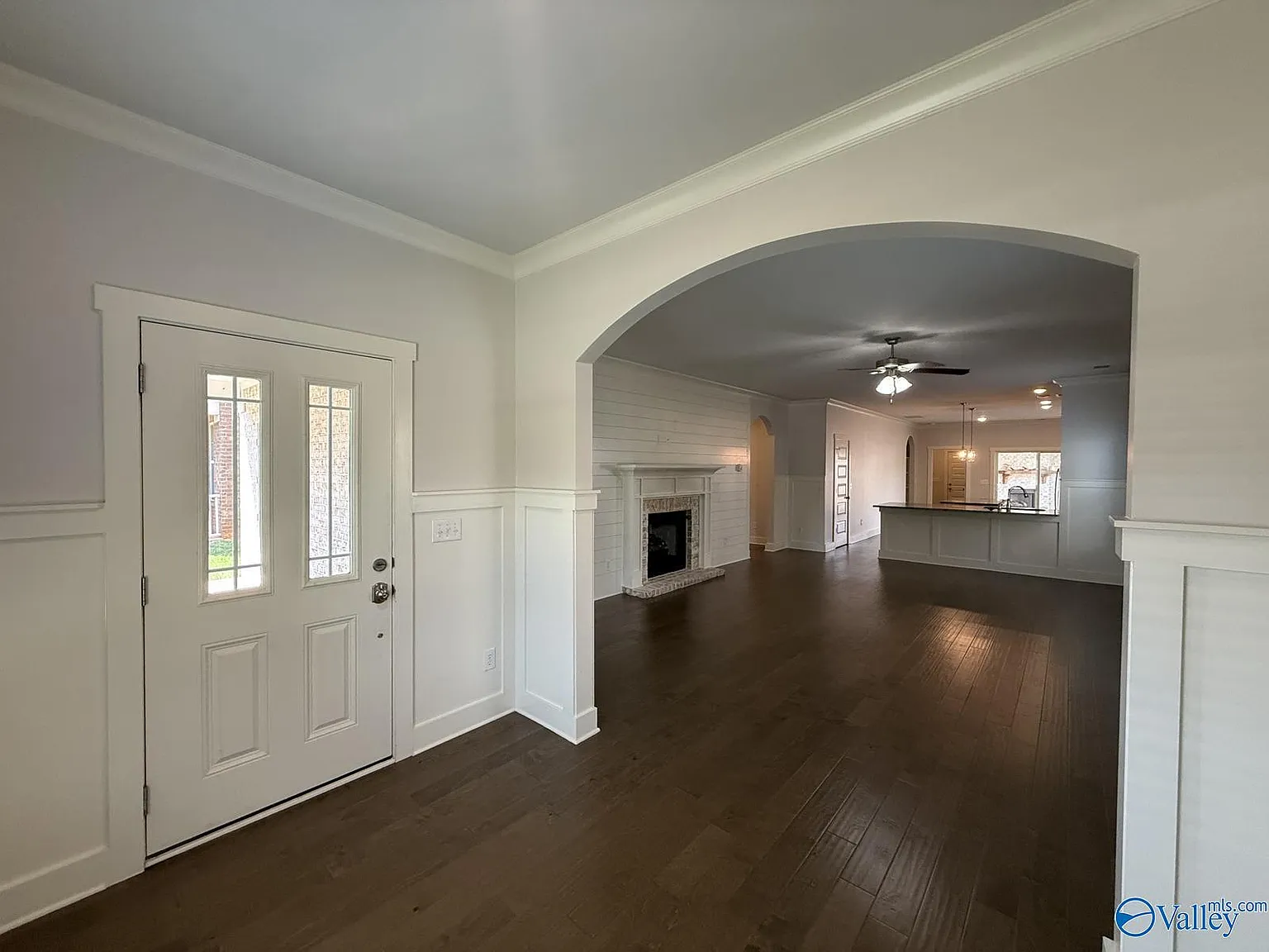 4 bed, 3.0 bath, 2762 sqft, $2,500 — Photo 4