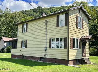 108 1st St, Confluence, PA 15424