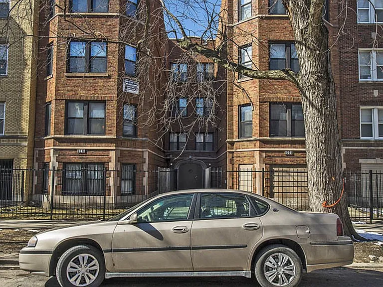 8208 S Drexel Ave — Photo 14