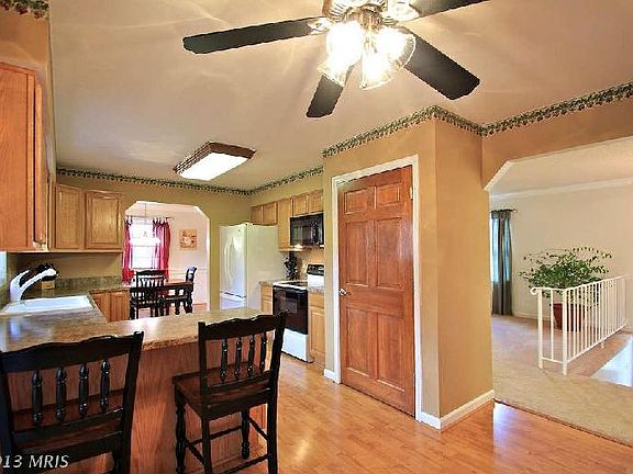 2nd image of 2 Marshall Ln