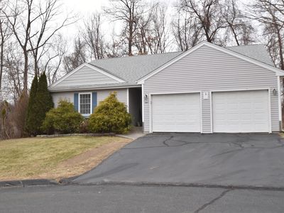 1 Sarah Anne Lane, Windsor, CT, 06095