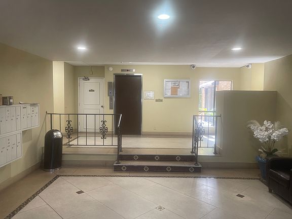 2nd image of 1735 N Fuller Ave APT 223