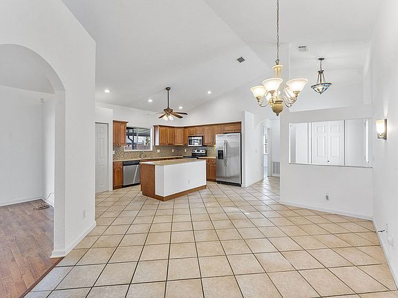4th image of 3733 SW Haines Street